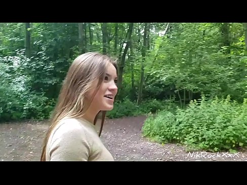 ❤️ Ман ба Эвелина пешниҳод кардам, ки дар ҷои ҷамъиятӣ шавем! Вай гуфт бале. Пас аз он ман вайро дар хар ва конча дар даҳонаш сихтам. Баъд вай худаш хашмгин шуд. Супер секс дар мо