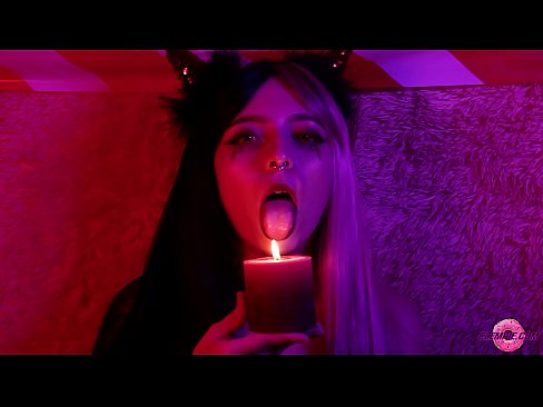 ❤️ Минет дилчасп аз Sexy Succubus бо иҷрои даҳони Супер секс дар мо